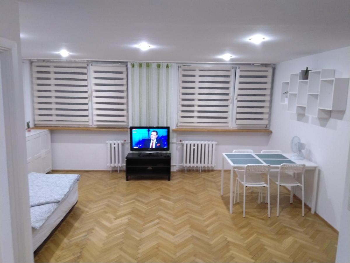 Apartamento Apartament Zielona Wierzba Blisko Sky Tower Breslavia Exterior foto